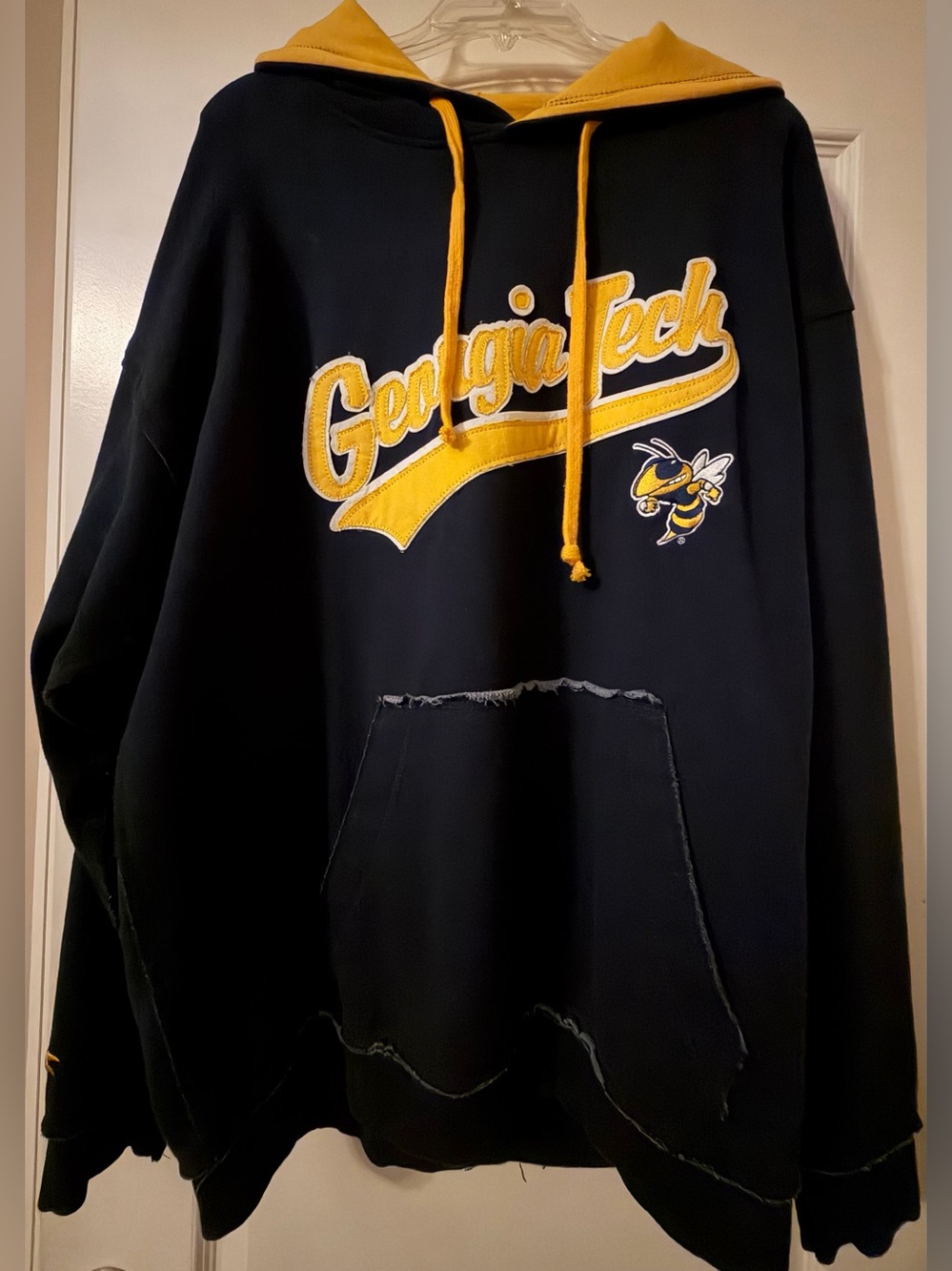 HARD TO FIND! NOT SOLD ANYMORE! PRESSBOX RAGGED EDGED GEORGIA TECH HOODIE!